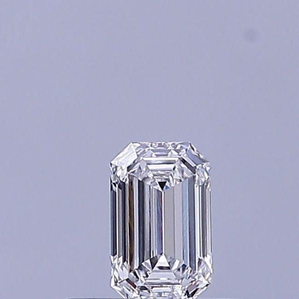 Emerald Lab-Grown Diamond image