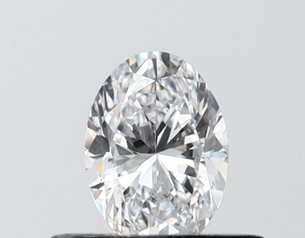 Oval Lab-Grown Diamond image