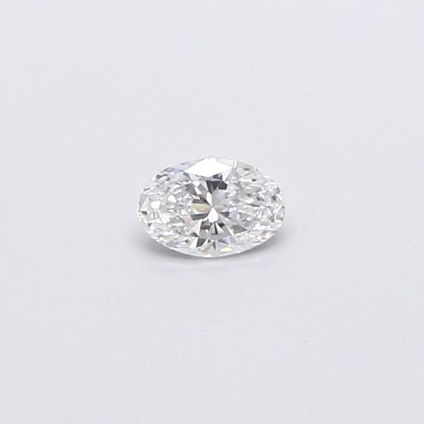 Oval Lab-Grown Diamond image