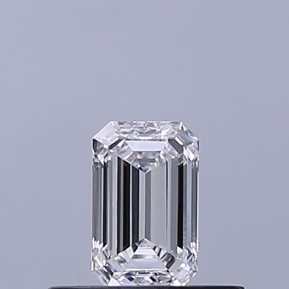 Emerald Lab-Grown Diamond image