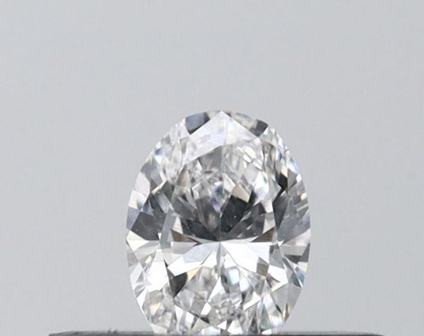 Oval Lab-Grown Diamond image