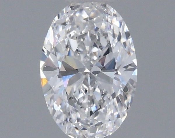 Oval Lab-Grown Diamond image