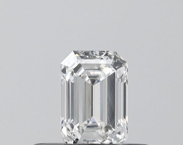 Emerald Lab-Grown Diamond image