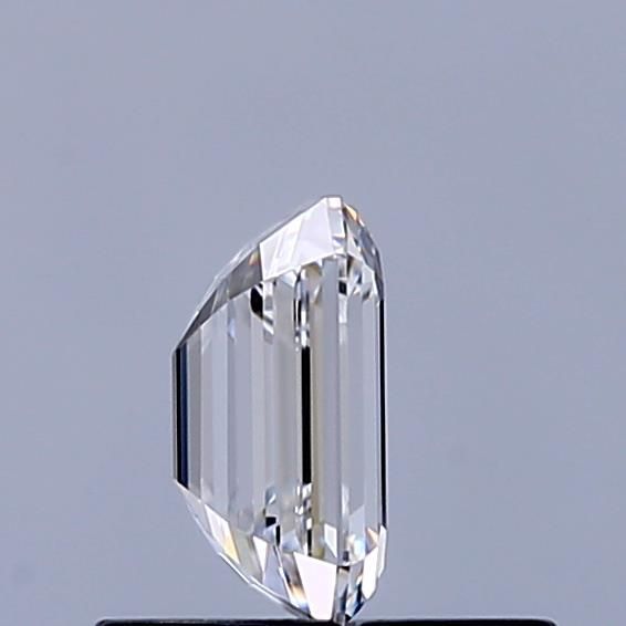 Emerald Lab-Grown Diamond image