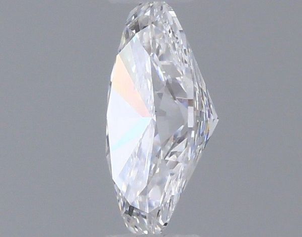 Oval Lab-Grown Diamond image