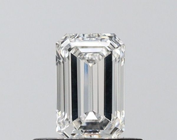 Emerald Lab-Grown Diamond image