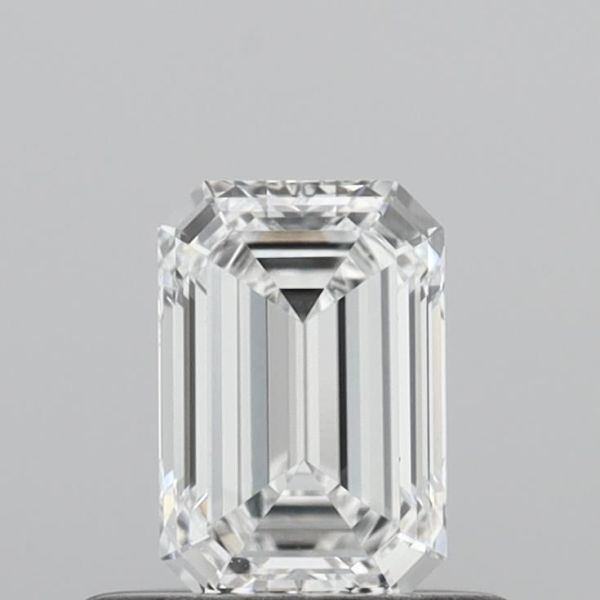 Emerald Lab-Grown Diamond image