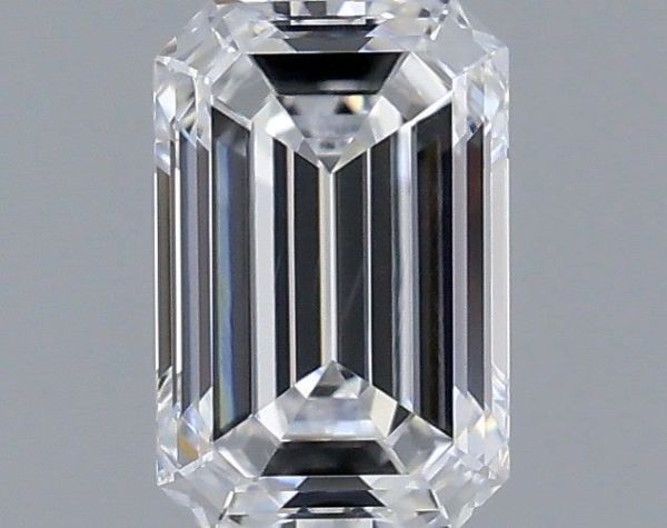 Emerald Lab-Grown Diamond image