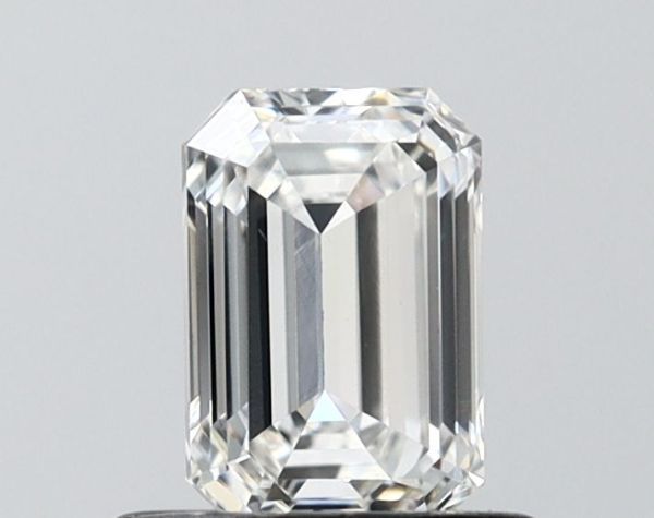 Emerald Lab-Grown Diamond image
