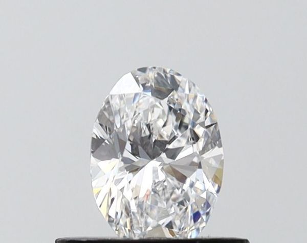 Oval Lab-Grown Diamond image
