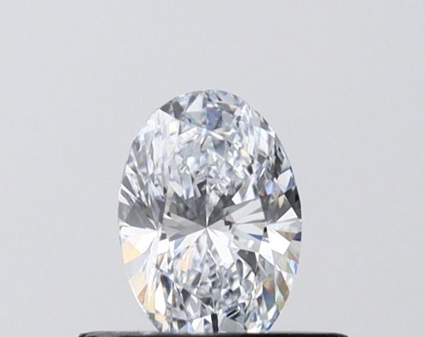 Oval Lab-Grown Diamond image