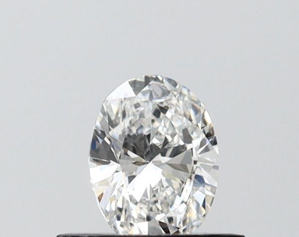 Oval Lab-Grown Diamond image