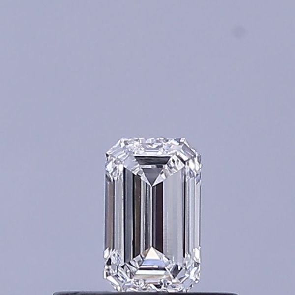 Emerald Lab-Grown Diamond image