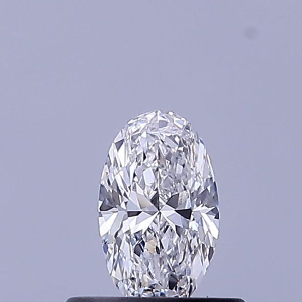 Oval Lab-Grown Diamond image