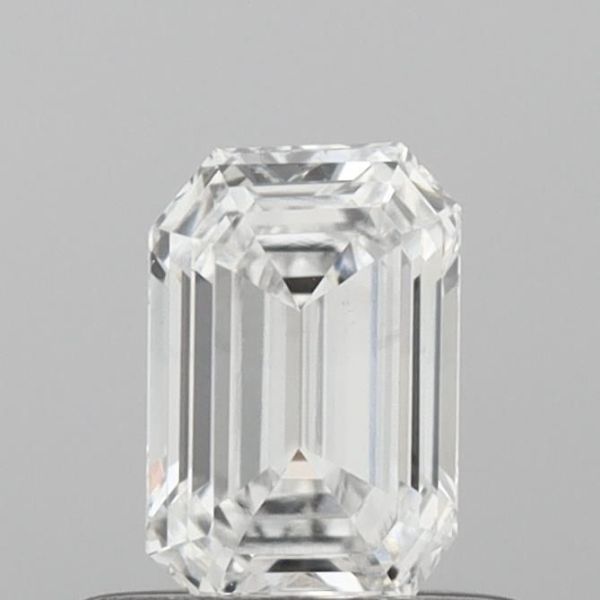 Emerald Lab-Grown Diamond image
