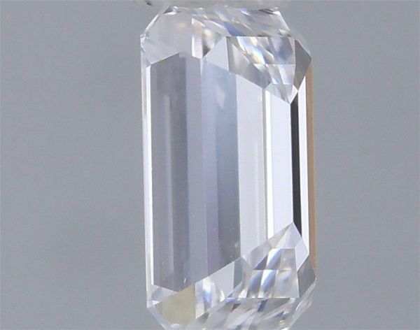 Emerald Lab-Grown Diamond image