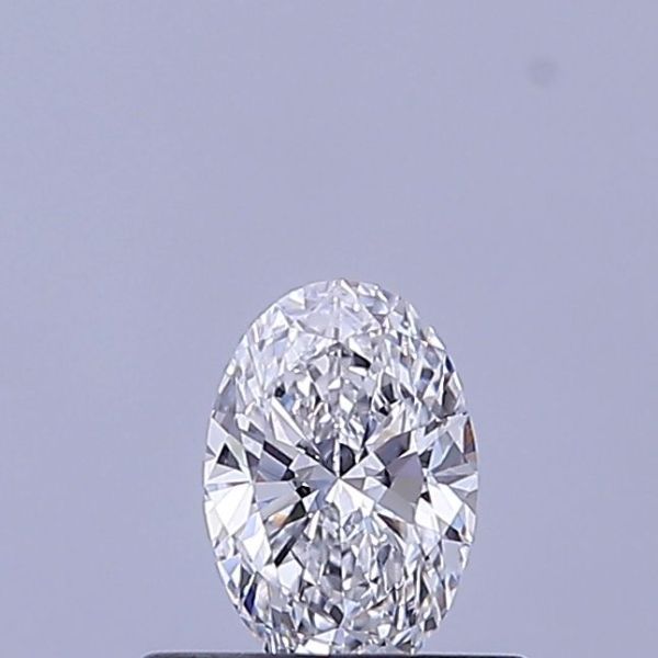 Oval Lab-Grown Diamond image