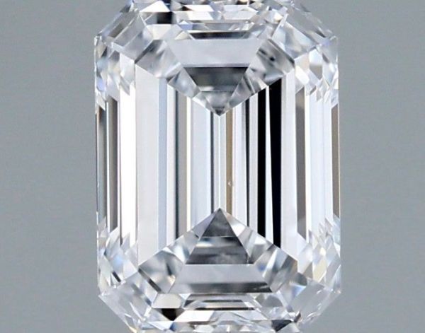 Emerald Lab-Grown Diamond image