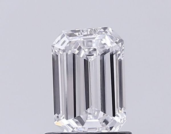Emerald Lab-Grown Diamond image