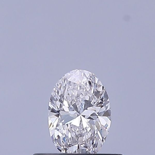 Oval Lab-Grown Diamond image
