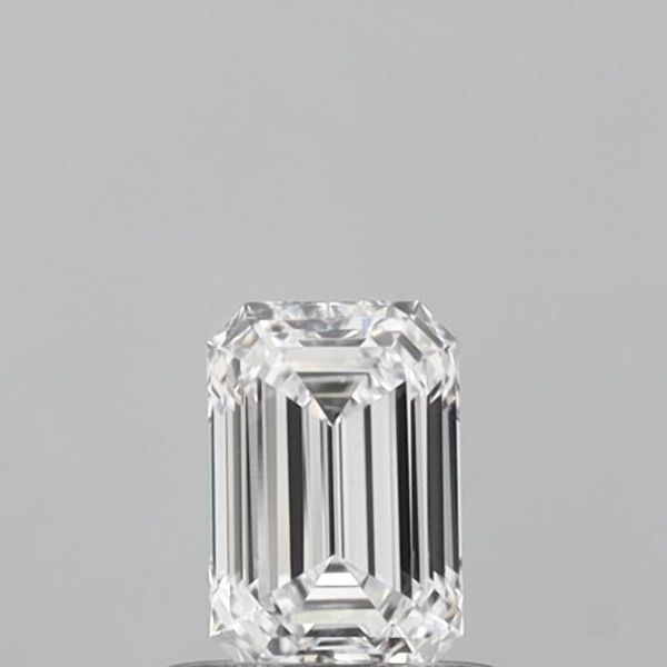 Emerald Lab-Grown Diamond image