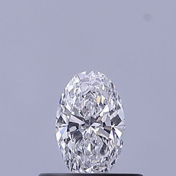 Oval Lab-Grown Diamond image