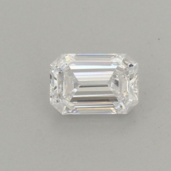 Emerald Lab-Grown Diamond image
