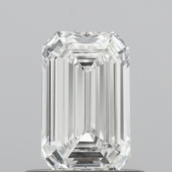 Emerald Lab-Grown Diamond image
