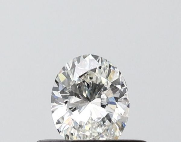 Oval Lab-Grown Diamond image