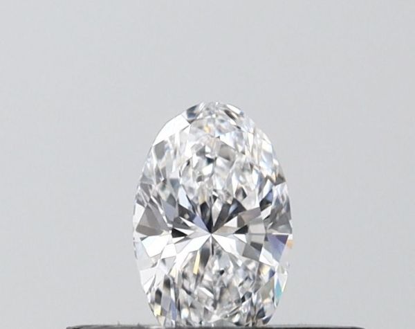 Oval Lab-Grown Diamond image