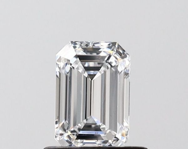 Emerald Lab-Grown Diamond image
