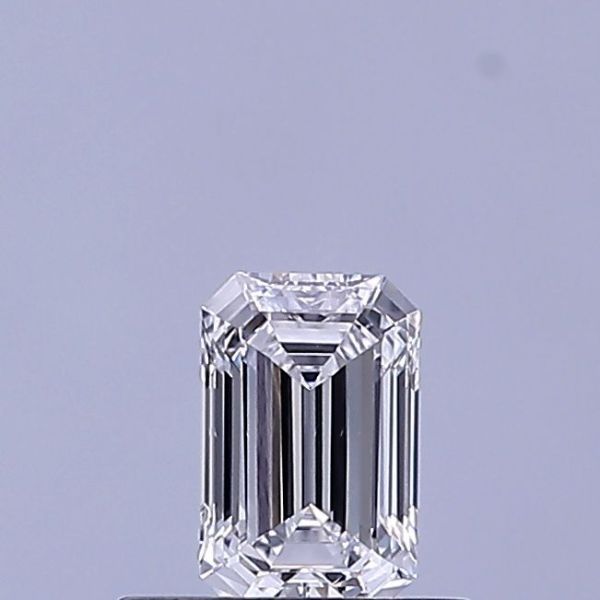 Emerald Lab-Grown Diamond image