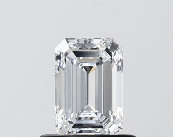 Emerald Lab-Grown Diamond image