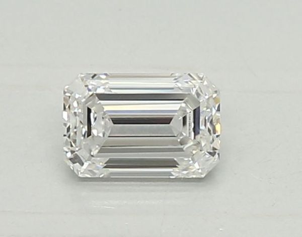 Emerald Lab-Grown Diamond image