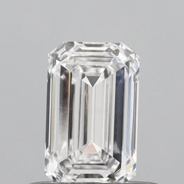 Emerald Lab-Grown Diamond image